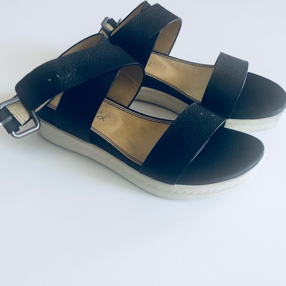 Black Platform Splendid Strap Sandles